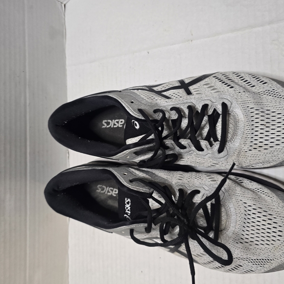 Asics Gray and Black Athletic Running Shoes